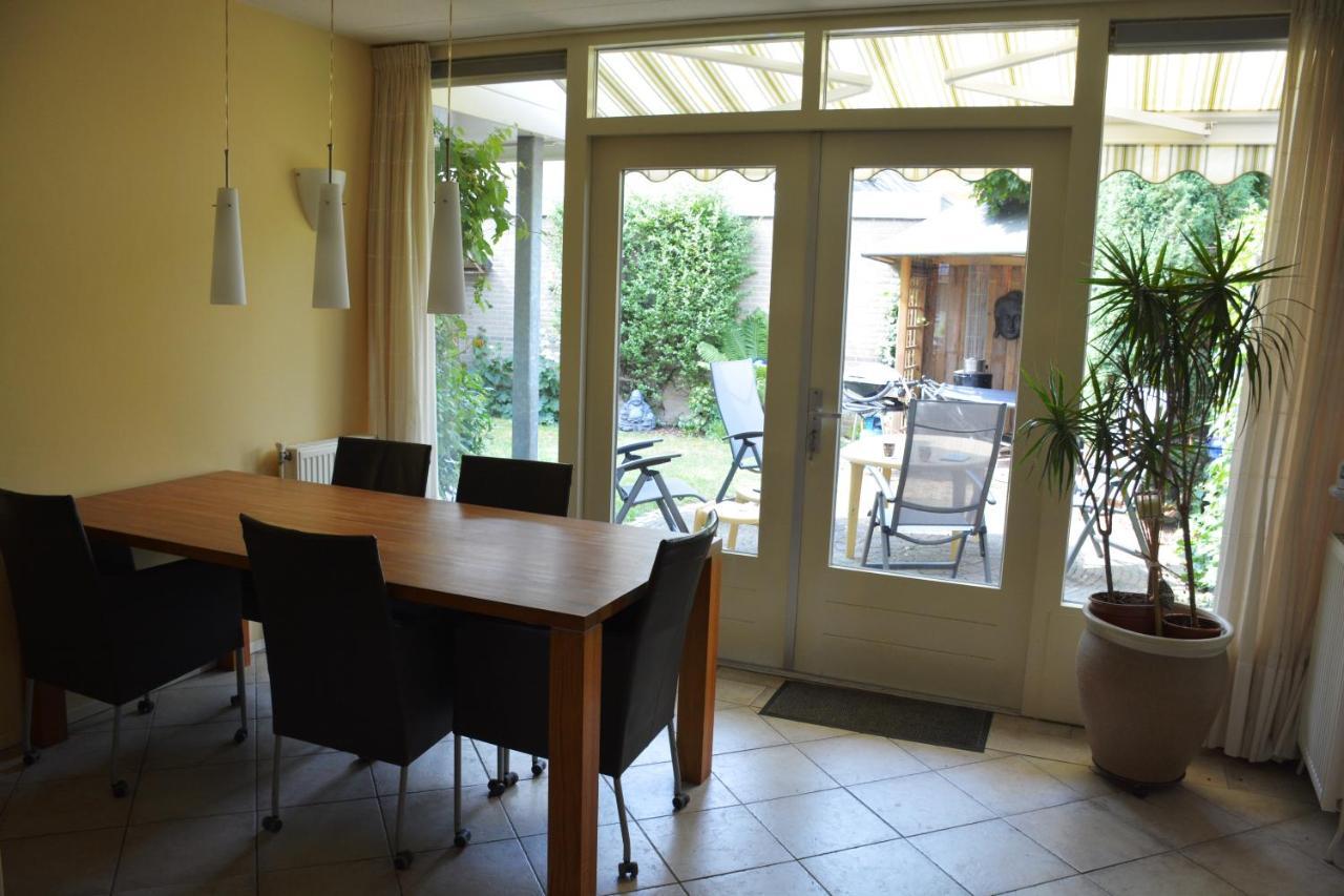Mango House Homestay Zuidwolde  Екстериор снимка