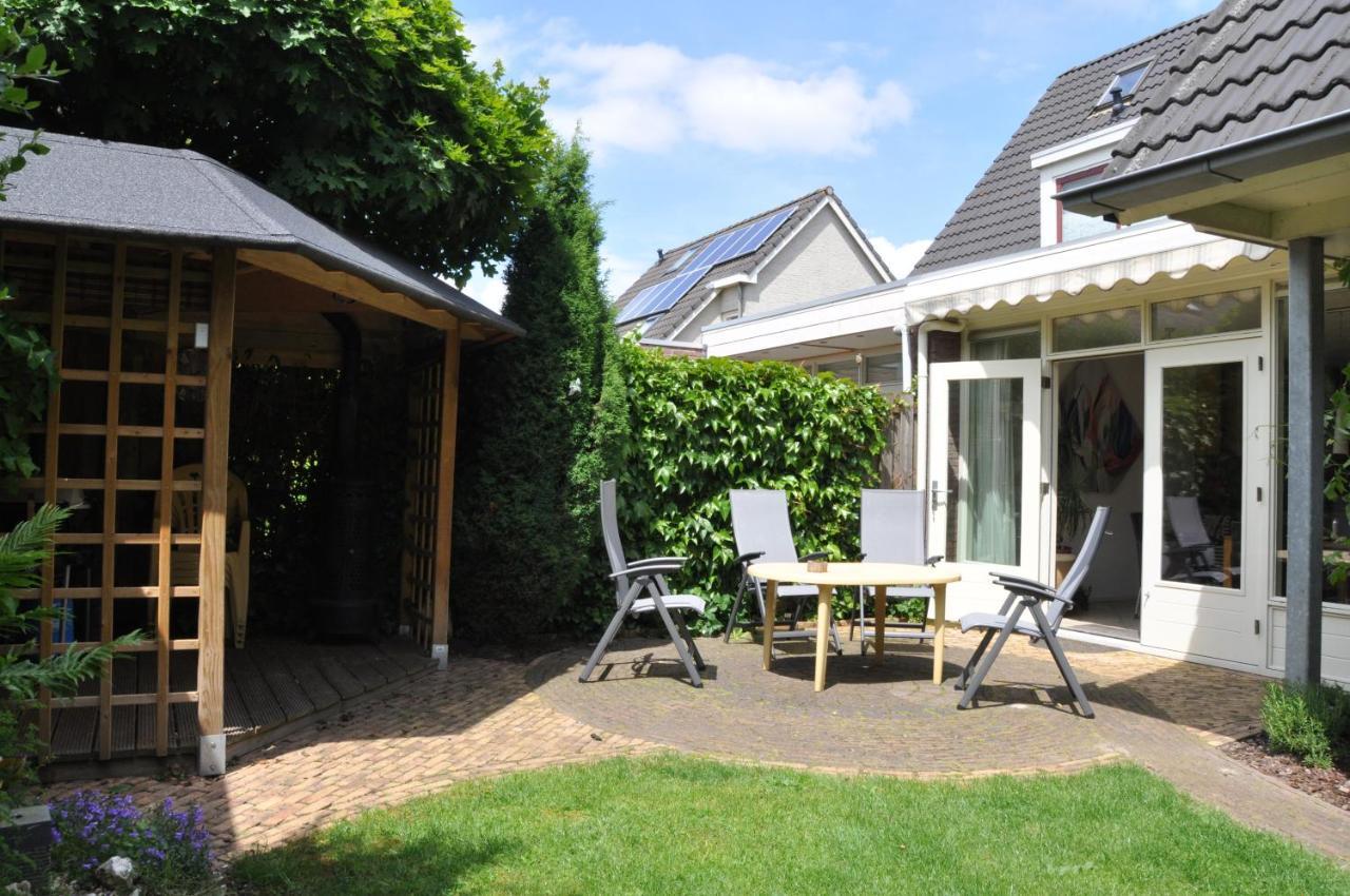 Mango House Homestay Zuidwolde  Екстериор снимка